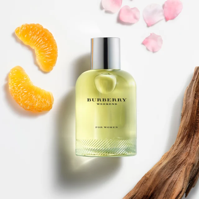 Weekend For Women Eau de Parfum image 2