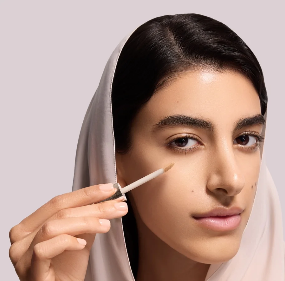 Lumiblur Concealer image 2
