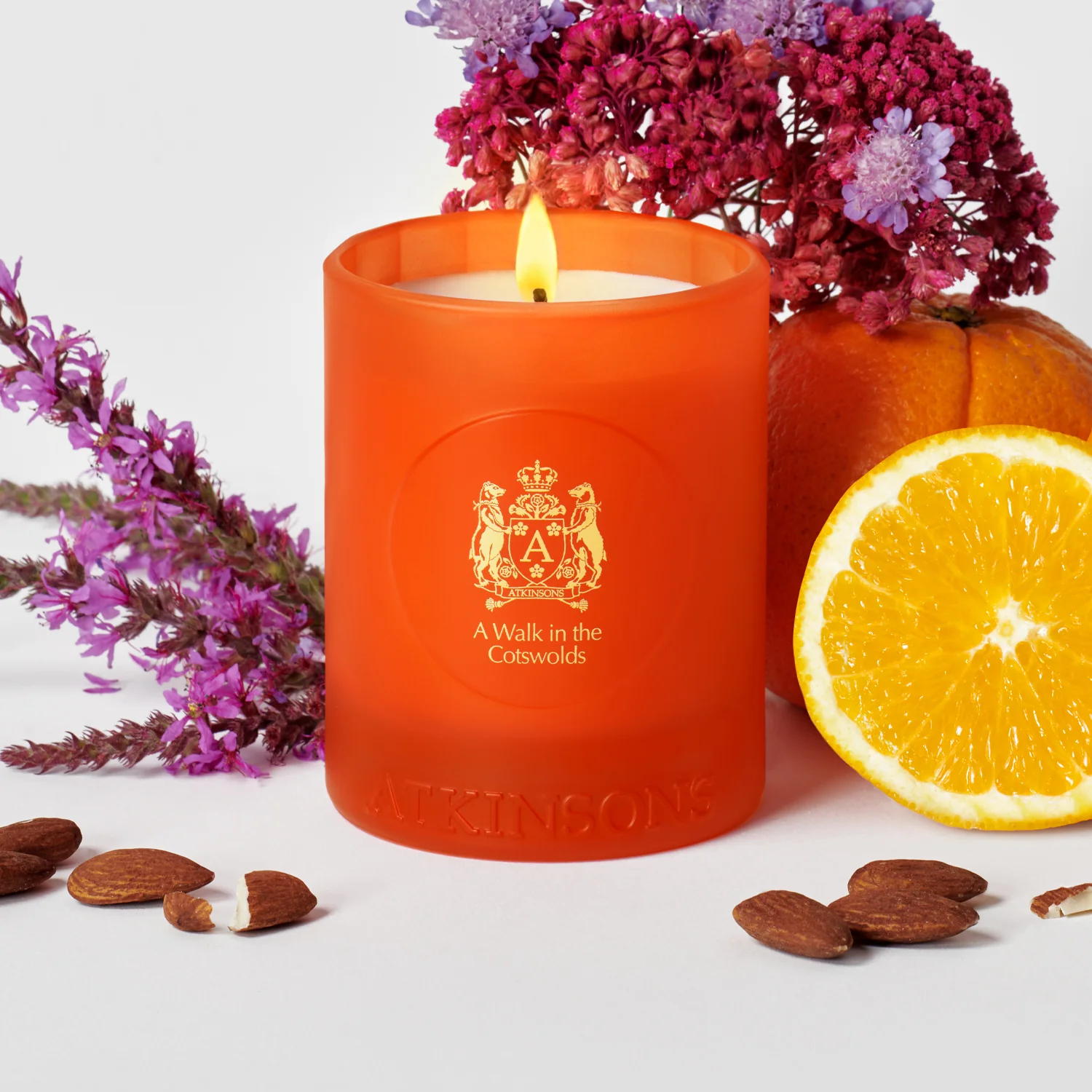 A Walk In The Cotswolds Scented Candle   image 2