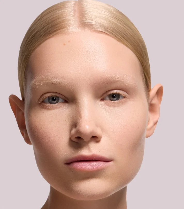 Lumiblur Concealer image 2