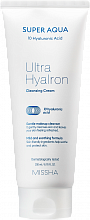 Aqua Ultra Hyalron Cleansing Cream 